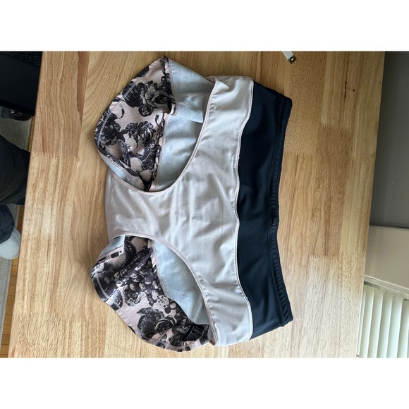 Oiselle Women's Running Shorts – Size 10 – EUC – Floral Print - Picture 7 of 9